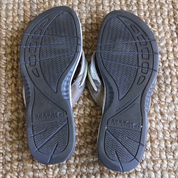 3 for $30 Sperry leather flip flops - Picture 3 of 8